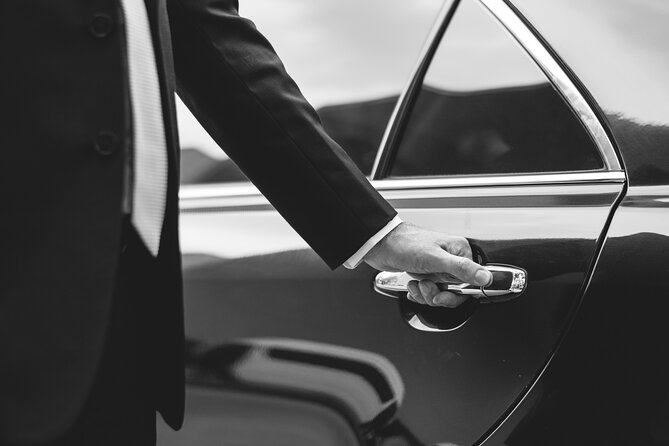 Miami Airport Private Transfer To Miami Beach - When to book, and why 17 days in advance is smart
