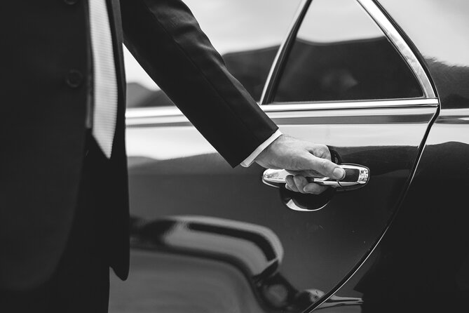 Miami Airport Private Transfer (Up to 14 passengers) - Meeting Points That Reduce the Scavenger Hunt