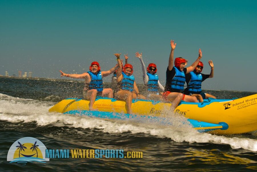 Miami: Banana Boat Ride - A 30-minute banana boat rush from Dinner Key Marina