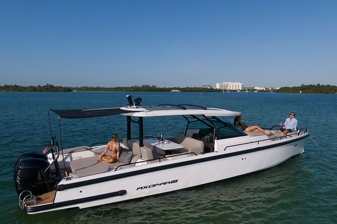 Miami Bay Discovery Private Yacht Cruise with Captain - Captains Who Make It Feel Personal