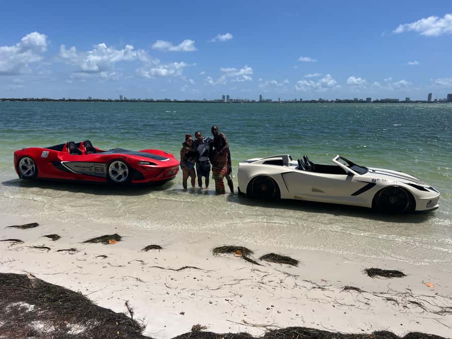 Miami Beach: 1 Hour Jetcar Rentals & 30min Celeb Boat Tour - Jetcar rental for 1 hour: driving up to 60 mph with wave hopping