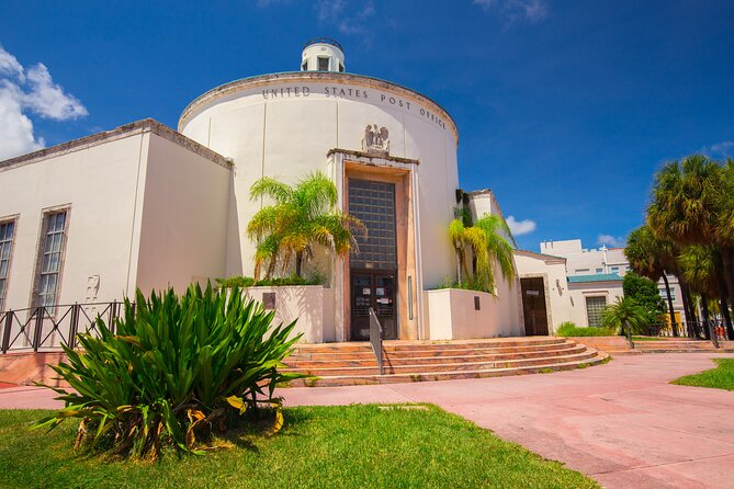 Miami Beach Art Deco & History Bike Tour with Design Enthusiast - What Damien’s guiding style adds to the architecture facts