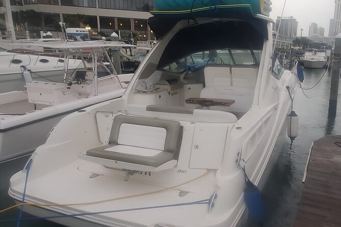 Miami Beach Boat Rental: Unforgettable On-Water Experiences - Captains, Communication, and What to Expect From the Vibe