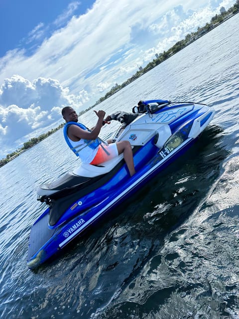 Miami Beach: Boat Ride and Jet Ski Rental - Jet Ski Freedom on Miami Bay: Glide Time, Your Pace, and Wildlife Watching