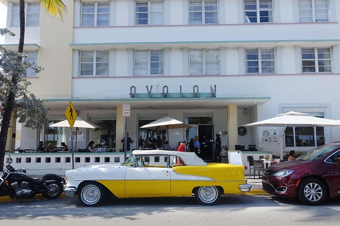Miami Beach Food & History Tour In Sobe - Ocean Drive Landmarks: Hotels, the Versace Mansion, and Iconic Stops