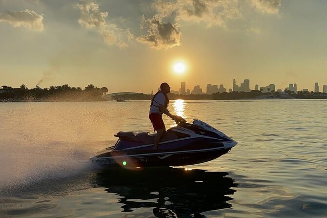 Miami Beach Jet Ski Rental with Boat Ride - Miami Beach jet skis in one hour: what the experience really feels like
