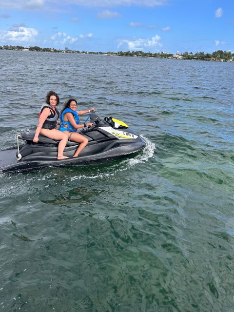 Miami Beach: Jet Skis and Boat Ride - Meeting at 5301 Collins Ave and Getting Ready Fast