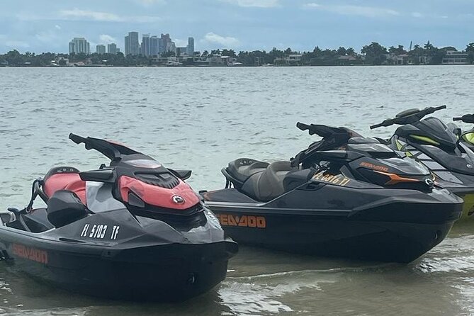 Miami Beach Jetcar - Why the Miami Beach Jetcar Feels Different From a Typical Water Tour