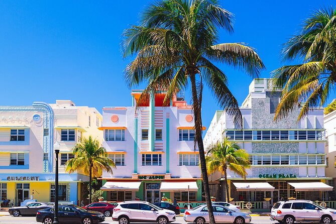 Miami Beach like a Local with Food & Drinks Tasting - What the tour feels like in motion