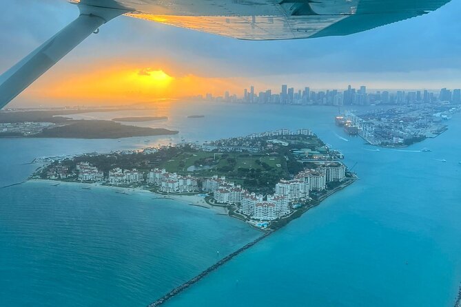Miami Beach: Luxury Plane Tour with Free Champagne - Price and value: $149 per person, with a private-tour mindset