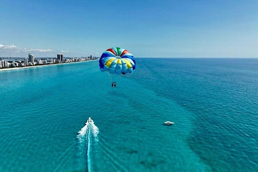 Miami Beach: Parasailing Boat Tour in South Beach - Key points before you book