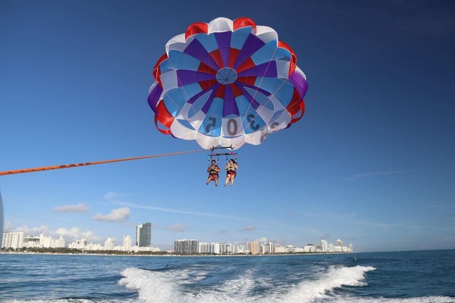 Miami Beach: Parasailing Boat Tour in South Beach - Cost and timing: is $80 worth it for only 10 minutes in the air?