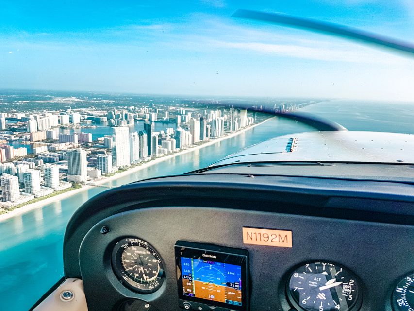 Miami Beach: Private Luxury Airplane Tour with Champagne - Why a 50-Minute Private Flight Works in Miami