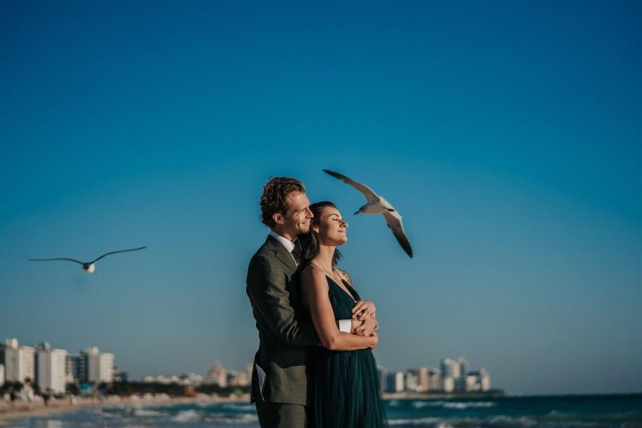 Miami Beach Professional Photoshoot - How the 1-hour session works (and why the timing matters)