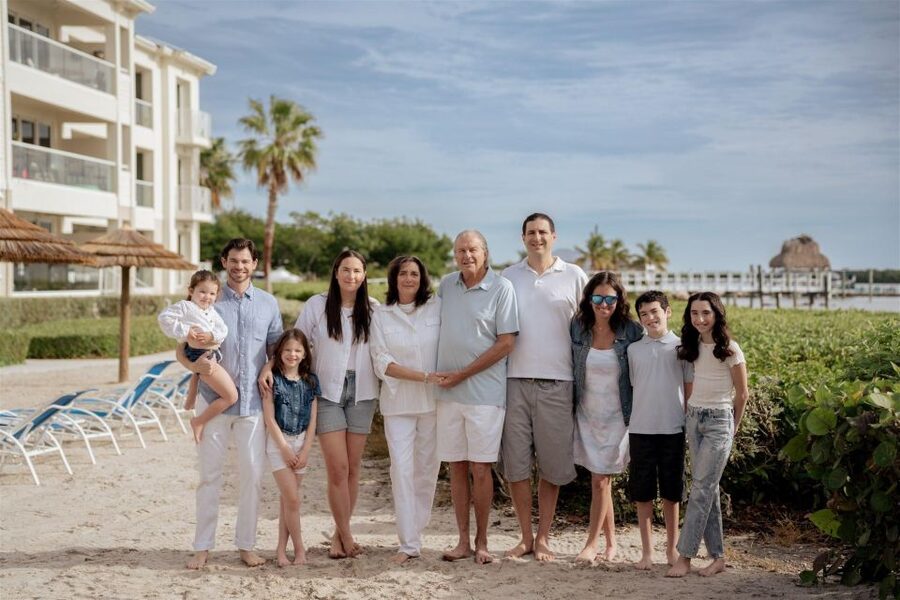 Miami Beach Professional Photoshoot - Poses and activities that keep you from freezing