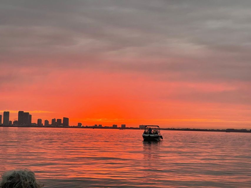 Miami Beach: Spectacular Sandbar & Skyline Boat Tour - From Indian Creek Drive to Biscayne Bay: how the tour starts