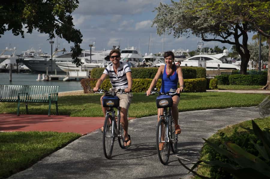 Miami: Bike Rental - Picking Up at 210 10th St and Planning Your Route