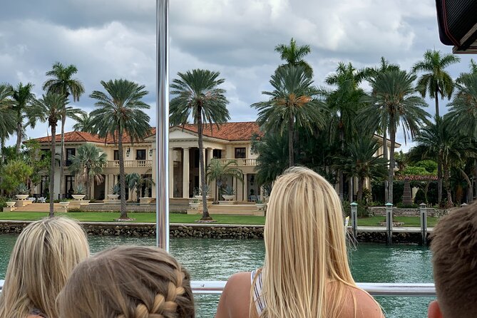 Miami Biscayne Bay rich and famous Sightseeing Boat Tour - Drinks, snacks, and the “extras” you might want to plan for