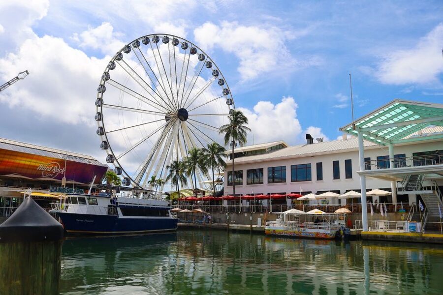 Miami Biscayne Bay: Sunset Boat Cruise & Millionaire Homes - Should you book this Miami Biscayne Bay sunset cruise?