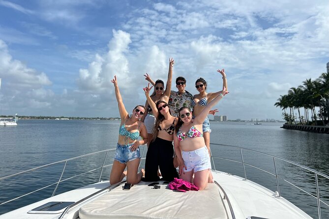 Miami Boat Rental for Day or Sunset Cruise with Captain - Meeting point: 10800 Collins Ave and how to time your arrival