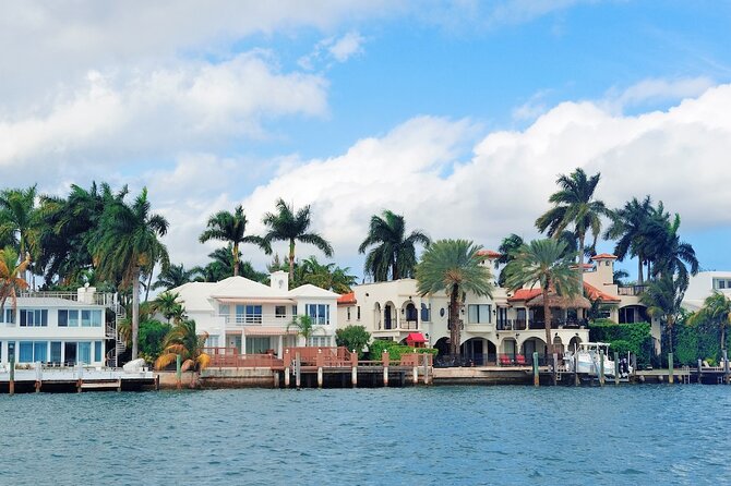 Miami Boat Tour - Celebrity Homes & Millionaire Mansions - MacArthur Causeway: where downtown meets South Beach