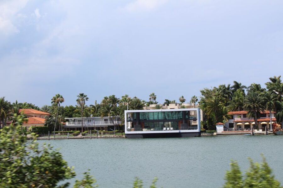 Miami: City Bus Tour with Downtown or Miami Beach Pickup - Brickell Avenue and the Key Biscayne Direction You Can Feel