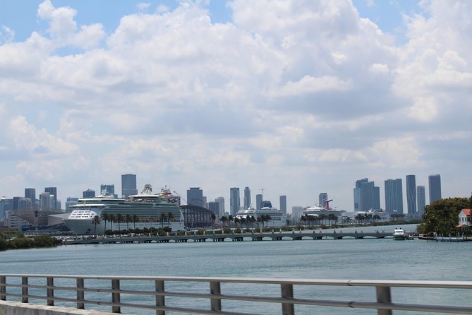 Miami City Tour - per guide, small group, includes pickup - Coconut Grove: a gentler pause with local flavor and pictures
