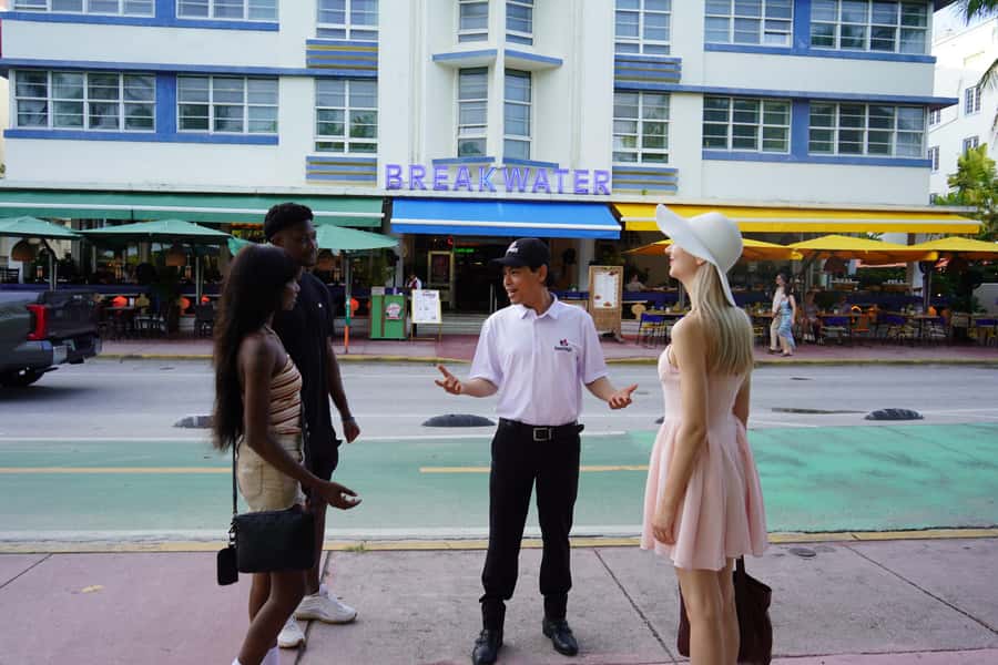 Miami: City Tour with Optional Cruise and Everglades Entry - The Art Deco District: Over 800 Reasons This Matters