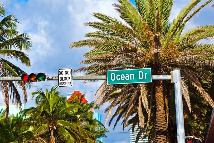 Miami: City Tour with Professional Tour Guide and a comfortable Van or SUV - Key points before you book