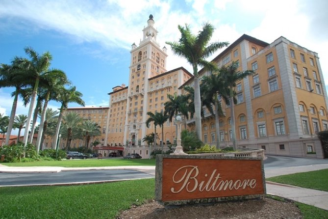 Miami Colors- City Tour with Round Trip Transportation Included - Arrival and departure transfers: the part you should plan hardest