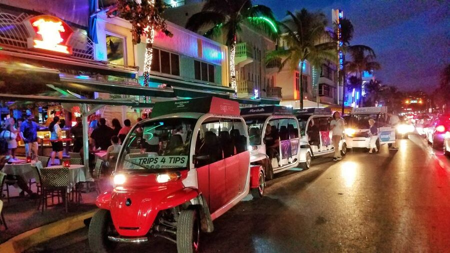 Miami: Discover South Beach Tour - Electric carts, open-air comfort, and the photo-stop rhythm