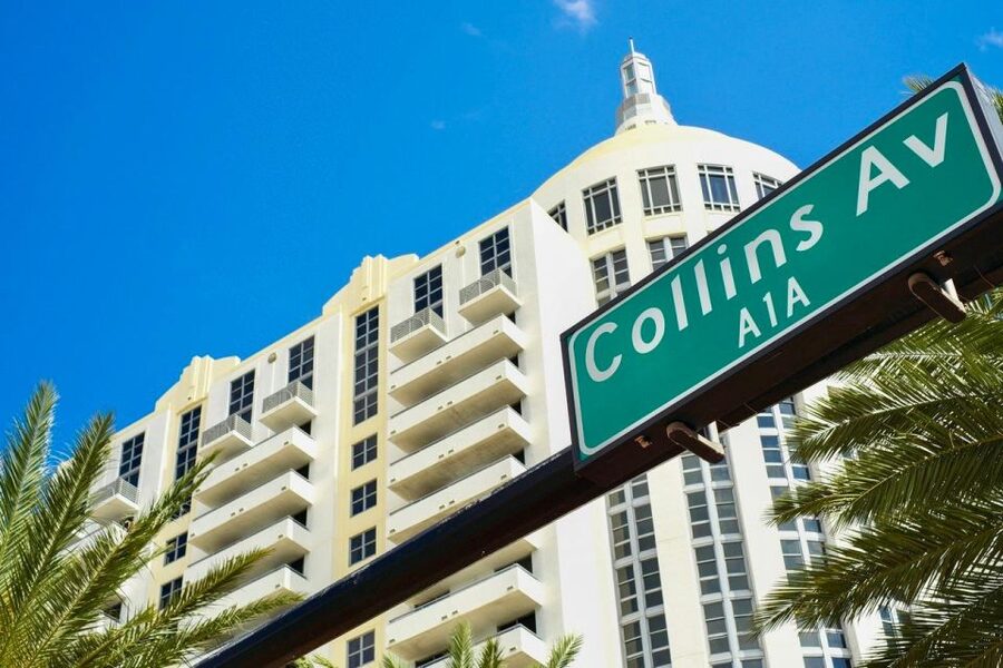 Miami: Double-Decker Bus Tour with Optional Boat Cruise - What could go wrong: audio issues and late departures