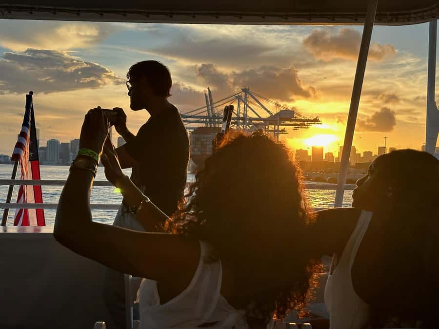 Miami Evening Boat Past Millionaire Homes on Water Taxi - Who Should Book This Miami Night Cruise