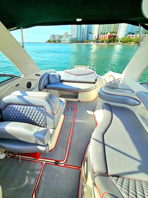 Miami: Exclusive Private Boat Guided Tour - Star Island Mansions and Skyline Views From Your Own Captain