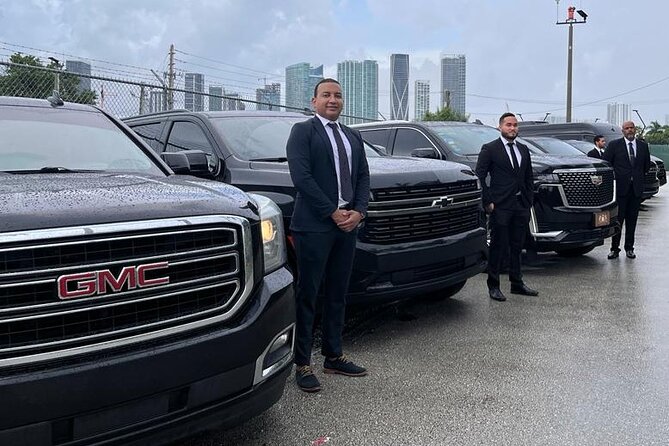 Miami & Ft. Lauderdale Airport Transfer & Transportation Service - A Realistic Expectation: Two Neighborhoods, One Small Window