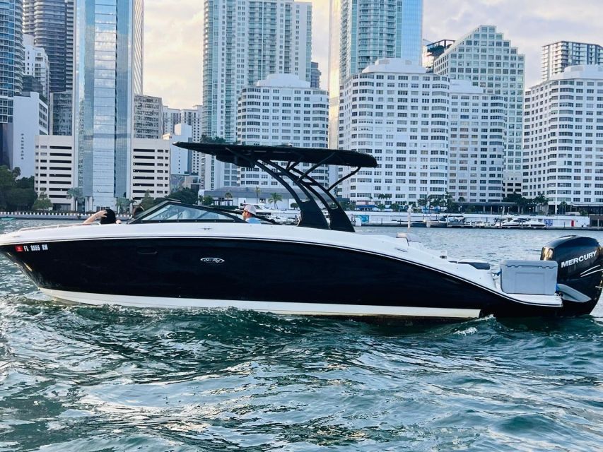 Miami: Guided Boat Tour with Champagne - The captains and guides: why the human touch is the real selling point