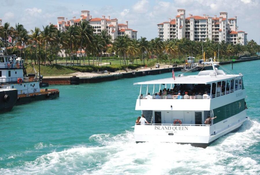 Miami: Guided Tour with Transfer from Cruise Port to Airport - Mercedes Metris Van, Small Group Pace, and Real-World Comfort