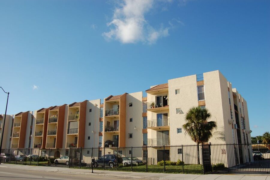 Miami: Half-Day City and Boat Tour - The Bus Tour: Neighborhoods You Can Actually Place