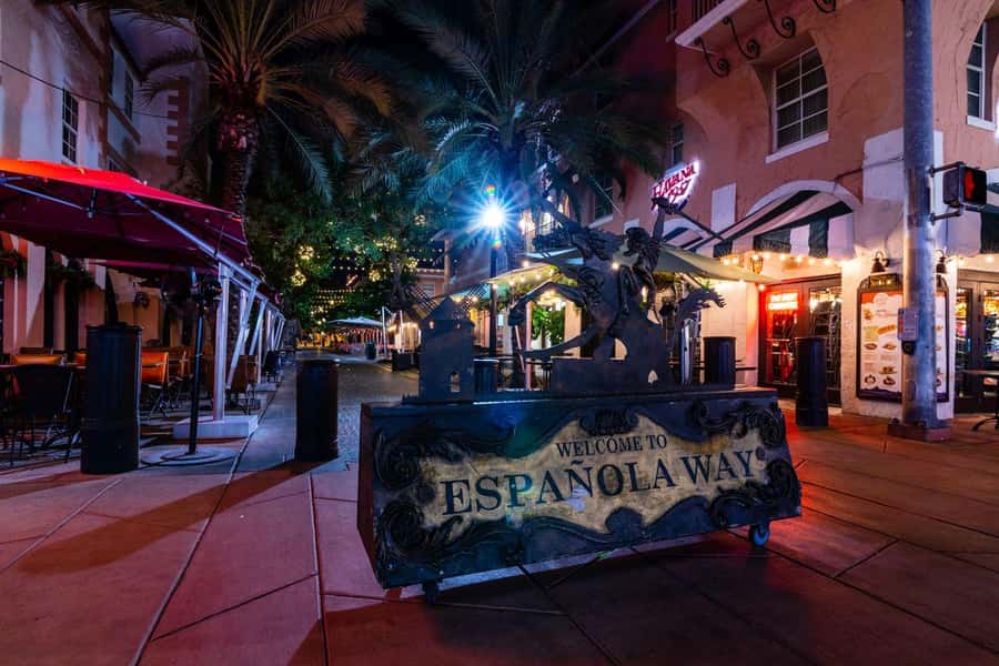 Miami: Haunts of South Beach Ghost Walking Tour - The Story Behind South Beach: More Than Pretty Facades
