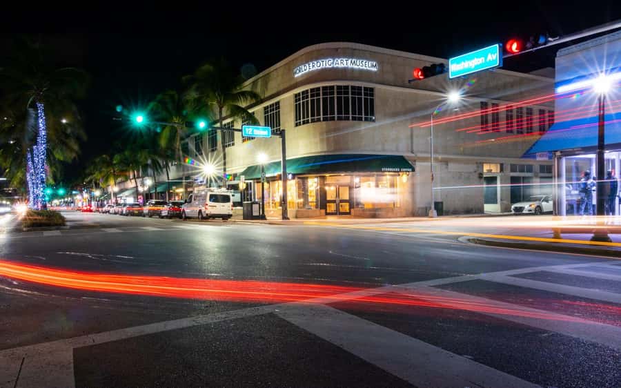Miami: Haunts of South Beach Ghost Walking Tour - The Tides Hotel: Another Chapter in the Same Haunted Loop