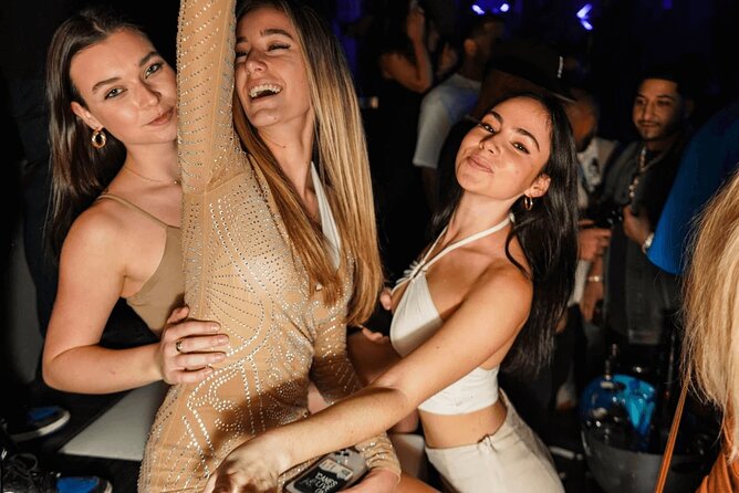 Miami Hip Hop Unique Xperience : Bar, Party Bus & Nightclub - Key things that make this Miami hip hop night work