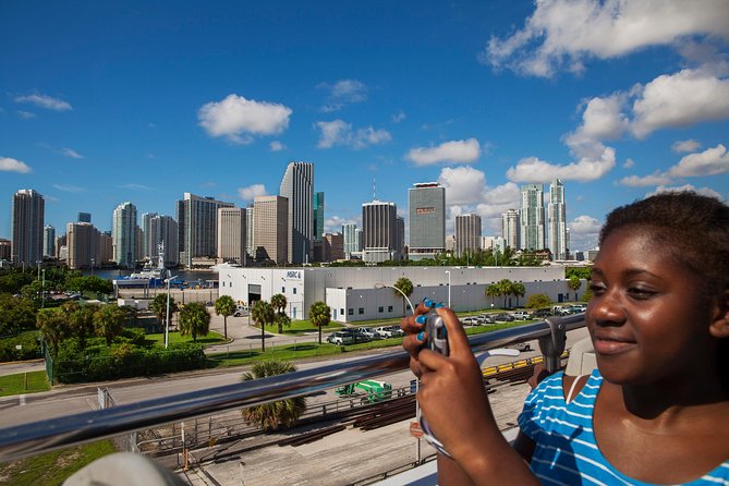 Miami: Hop-on Hop-off Tour + Cruise & Free 1-Hour Bike Rental - Downtown Miami to Little Havana: The Point Where You Should Walk