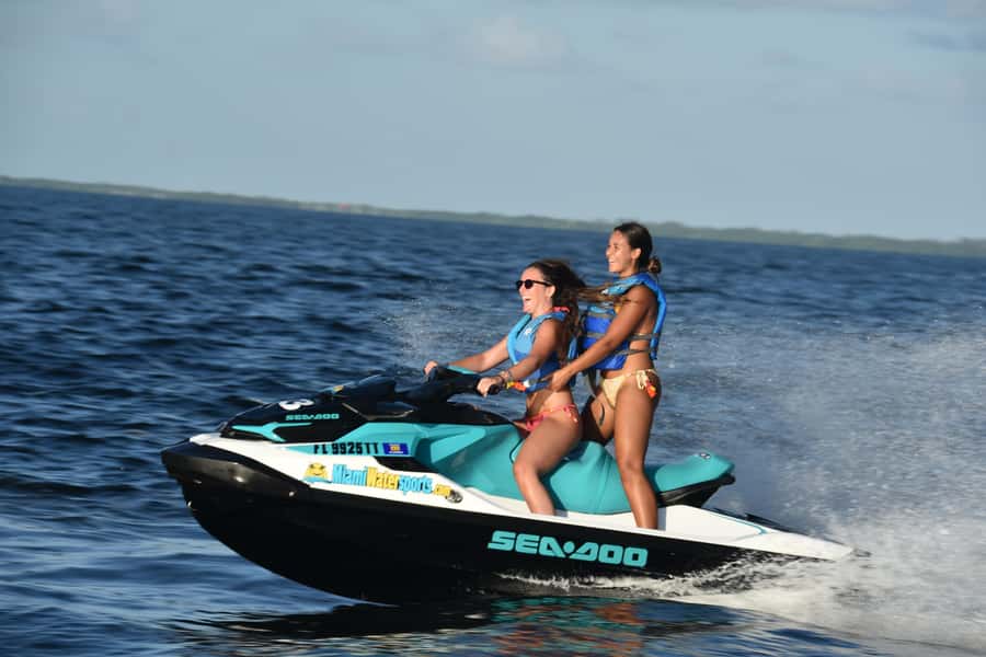 Miami: Jet Ski and SpeedBoat - Why Dinner Key Marina sets you up for an easy start