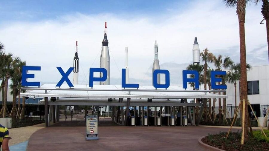 Miami: Kennedy Space Center Private Tour - Visitor Complex walking tour: where Atlantis and Saturn V steal the show