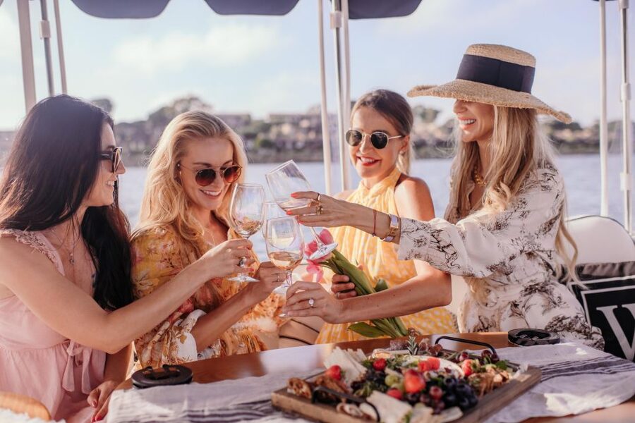 Miami: Luxury E-Boat Cruise with Wine and Charcuterie Board - Cruising the Miami River: Skyline Views You Can Actually Enjoy