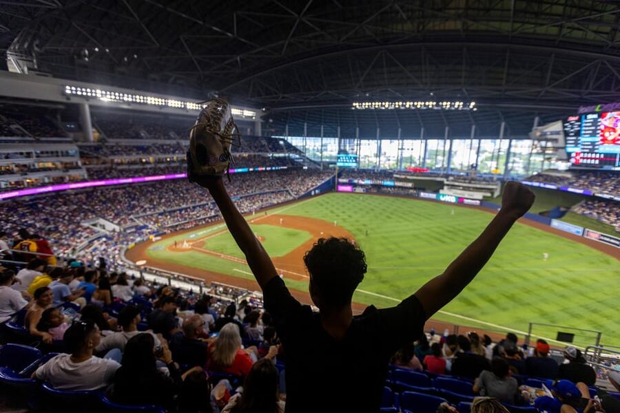 Miami Marlins Baseball Game Ticket at LoanDepot Park - Your Ticket and Entry Plan, the Part That Makes or Breaks the Night