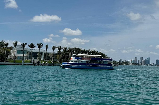 Miami Millionaires Sightseeing Cruise - Downtown Miami Skyline and the Magic City lighting feel