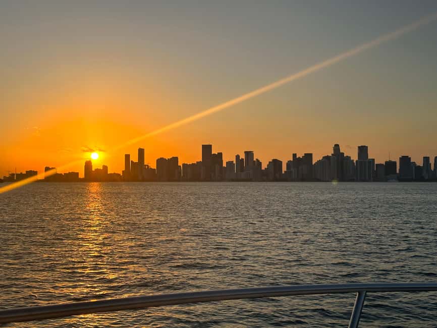 Miami Night two Hour Cruise with Open Bar & Skyline Views - Open Bar Reality: Standard vs Premium Drinks