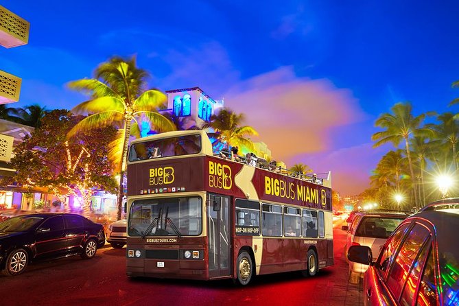 Miami: Open-top Bus Sightseeing Night Tour with Live Guide - Bayside Marketplace start: finding the Big Bus kiosk at 333 Biscayne Blvd