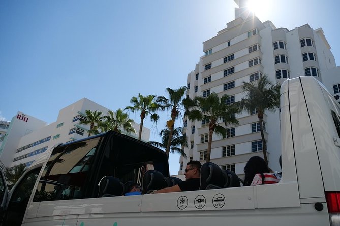Miami Panoramic Sightseeing Tour in English, French or Spanish - Miami Beach and Art Deco details: short time, good photos